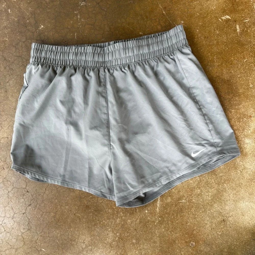 Nike Dri-FIT Running Shorts Mens XL Grey Breathable DX4967-084 Athletic Gym